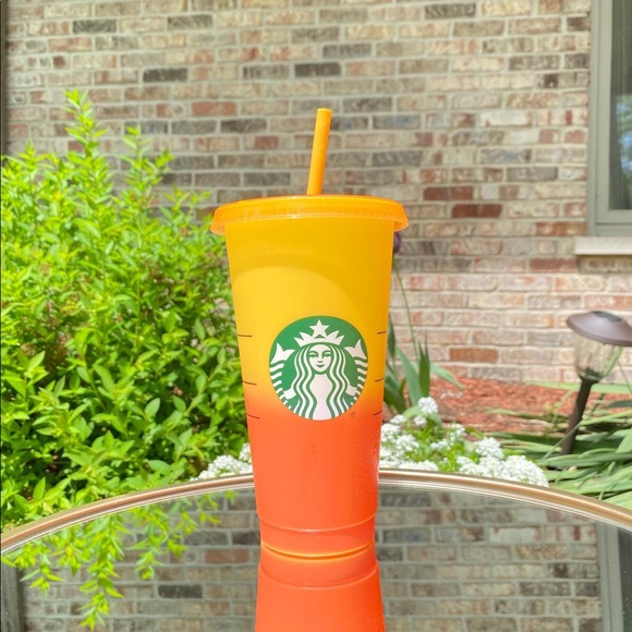 Starbucks Other - Starbucks color changing cup